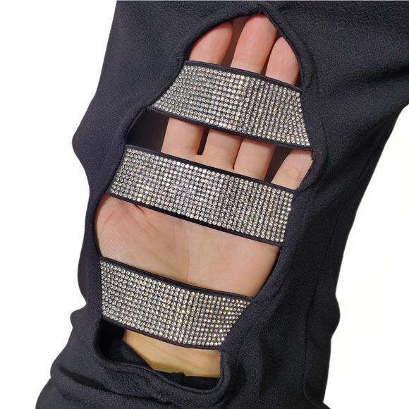 Mini Dress Almost Famous Backless Cutout Fitted Spaghetti Strap Black Dress NWOT - Picture 4 of 16